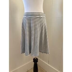 Love Fire Grey Striped Pull On Skirt, Size M